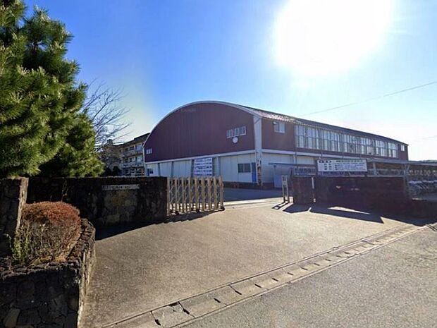 小山市立桑中学校 1300m