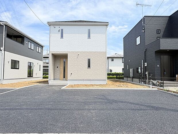 【2号棟】ツートンカラーのおしゃれなお家♪