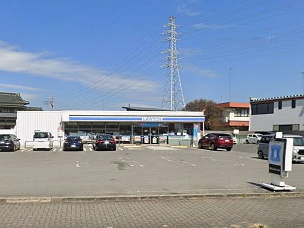 ローソン小山駅南町四丁目店 550m
