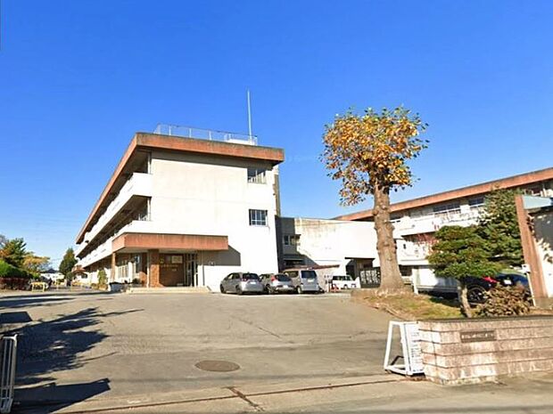 小山市立小山城東小学校 170m
