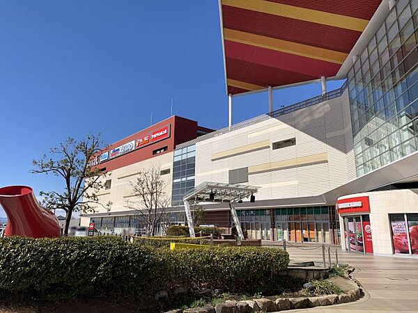 マツモトキヨシスマーク伊勢崎店 1229m営業時間≪10:00～21:00≫　近くにあると安心なドラッグストア♪
