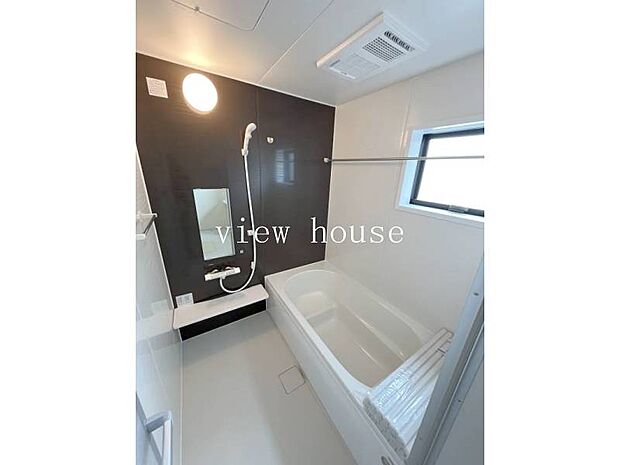 ・浴室乾燥機で雨が続く梅雨時期でも洗濯物が干せちゃいます♪