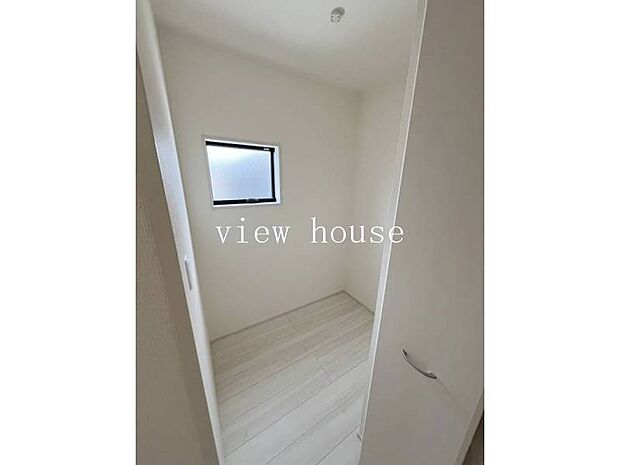 ・各部屋に収まらない荷物もこれなら収納場所に困りません♪