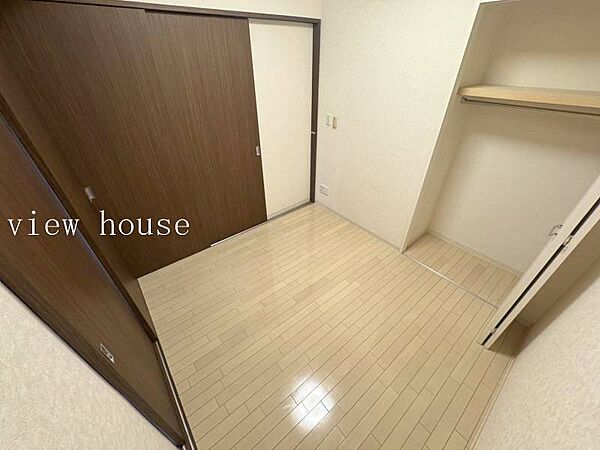 apartment 群馬県伊勢崎市緑町
地図を見る