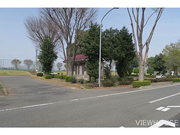 伊勢崎市赤堀西部スポーツ公園 1711m