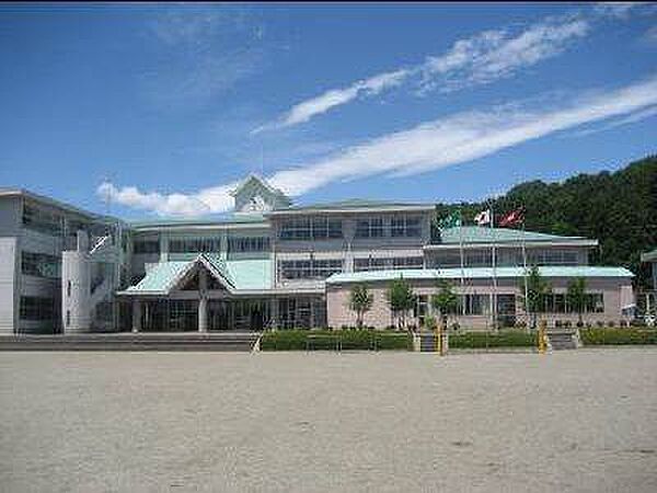 宇都宮市立田原西小学校 1816m