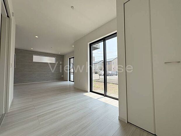 【2号棟】リビング内に間仕切り壁を入れることで、5LDKに変更可能です♪一人一部屋が持てますね