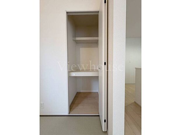 【2号棟】うれしいゆとりの収納スペース(^^♪