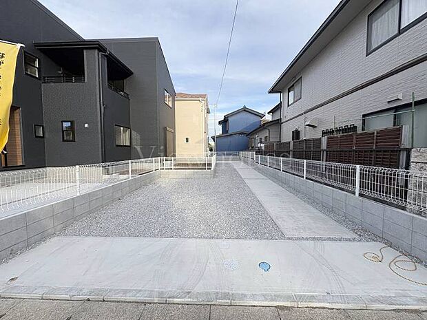 【2号棟】心地良い通風が期待できそうな旗竿地☆プライバシーも守られますね♪