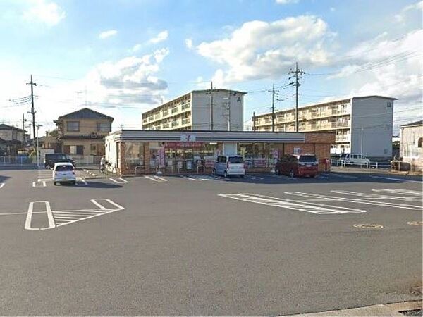 セブンイレブン小山間々田店 1500m