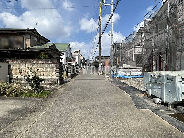 西側約4.2ｍ（私道）