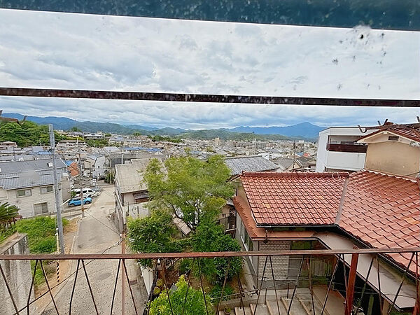 2階ベランダからの眺望です。京都の街並みを一望できます。