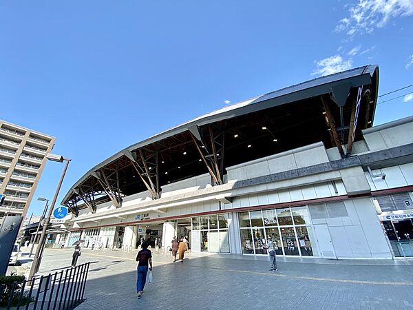JR山陰本線「二条」駅まで300m。