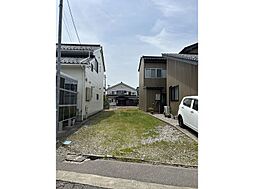 富山県高岡市中川上町293番