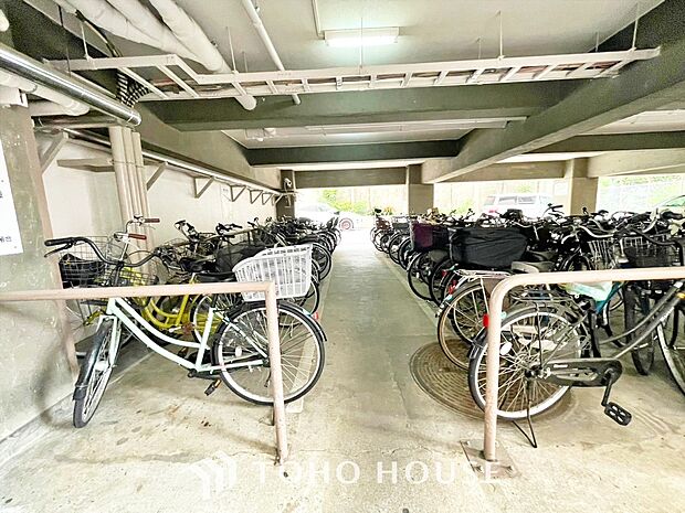 【BICYCLE PAEKING LOT】◆駐輪場◆快適な生活には欠かせない自転車。開放的な駐輪場がございます。