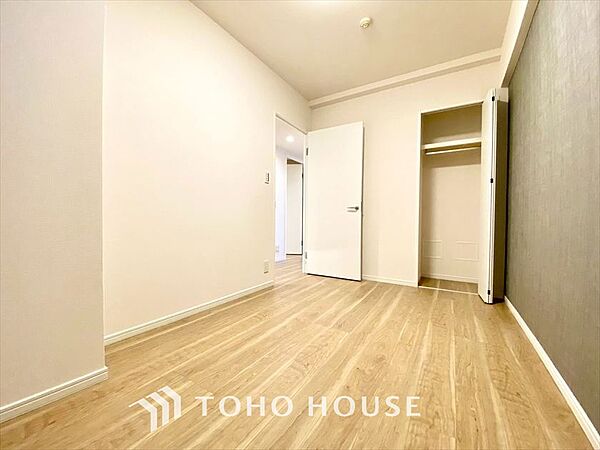 apartment 東京都中野区中央５丁目12-1
地図を見る