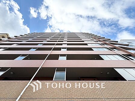 【APPEARANCE】◆陽光◆が差し込む。この開放的な空間に家族の笑顔が集う。家族が一緒に過ごす空間は明るく、そして居心地よく。