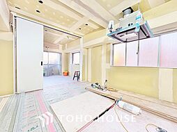 モナーク三軒茶屋 1LDKのリビング/ダイニング