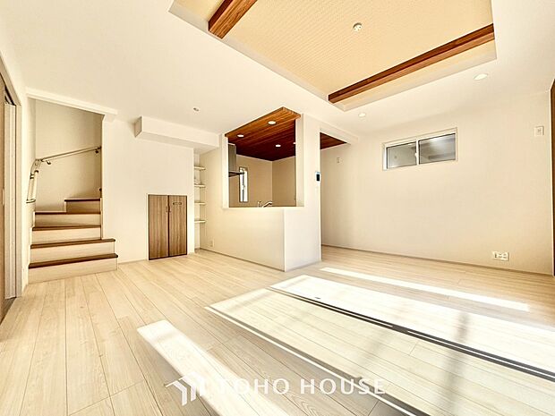 【癒しの空間】室内構成に拘り採光とセンスを散りばめた空間。それは『柔らかさ』に似た素敵な居場所。そこに暮らす人のことを考えつくり出したものは『癒し』という心地よい居場所なんだと思う。