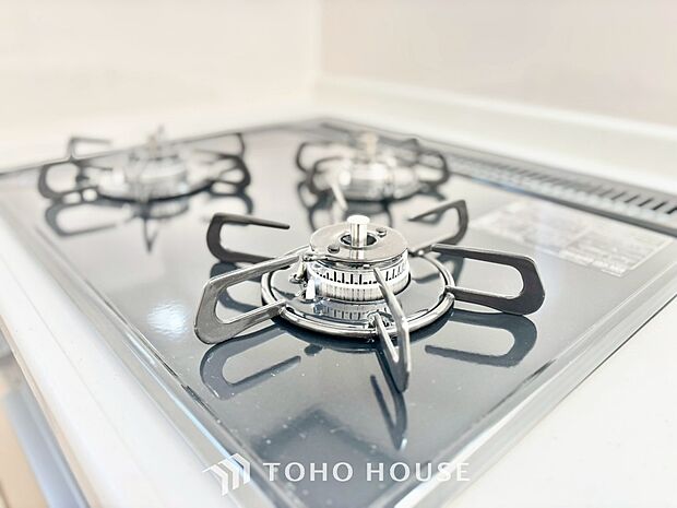 【Kitchen】一歩一歩踏みしめる喜びを。光り眩い羨望のリビングへ。一歩一歩を踏みしめて家族の集う幸せの場所へ。すべてがクライマックスのマイベストホーム。