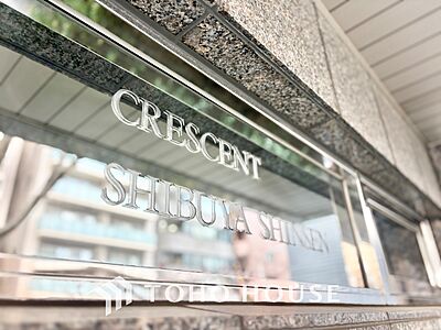 外観:ほんの少しのこだわり。ちょっとした色使いがその家がもつ雰囲気、趣(おもむき)を携え、暮らす家族や訪ねてくる友人・知人に新鮮な香りを運んできます。 外観:ほんの少しのこだわり。ちょっとした色使いがその家がもつ雰囲気、趣(おもむき)を携え、暮らす家族や訪ねてくる友人・知人に新鮮な香りを運んできます。