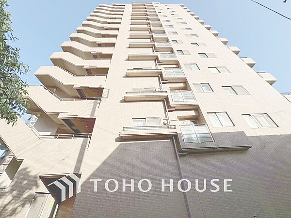 【APPEARANCE】◆眩い◆光が燦々と入り、家族の笑顔を照らす。「いつまでも続いて」と願う夢のような毎日がここにある。