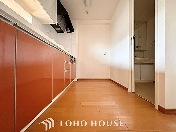 【改装中】【Kitchen】キッチンは家族の絆を育む大切な空間。シンプルで使い易いSystemKitchenで愉しく作る料理は愛情のある美味しいご馳走に。