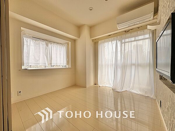 使いやすく、明るい洋室に仕上がります。子供部屋や趣味のお部屋にご利用できます。ご自身で家具などを配置し、素敵な空間を創り上げられます。