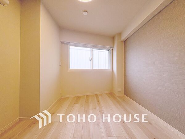 【PRIVATE ROOM】◆属毛離裏◆子は父を手本とし、母に愛育されて成長する。家族の深い繋がり。いつまでも大切にしたい。