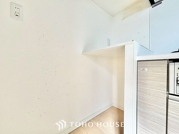 ◆闇夜の輝き◆オレンジ色の光は大人になった今の僕にはわかる。1日の終わりを伝えに来たわけではなく、また明日が来る方へ導いてくれた事を。