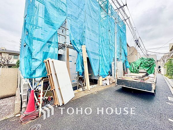 叶えたかったのは落ち着きのあるナチュラルな風合い。そして開放感があるリビング。優雅な気分に浸れる幸せな時間をこの空間で。