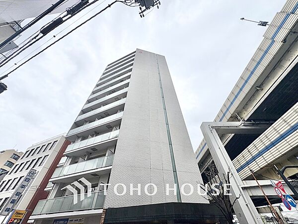 【APPEARANCE】◆眩い◆光が燦々と入り、家族の笑顔を照らす。「いつまでも続いて」と願う夢のような毎日がここにある。