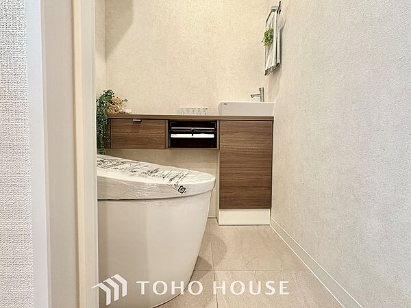 【TOILET】◆快適◆な生活に不可欠。節水型の高性能トイレを新設。