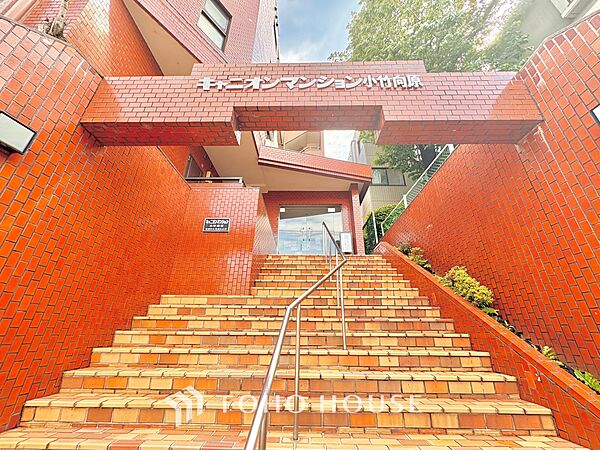 現地に実際に行ってみることでしか感じられないことがたくさんあります。周辺環境や街の雰囲気など、たくさんのことを感じていただけます。