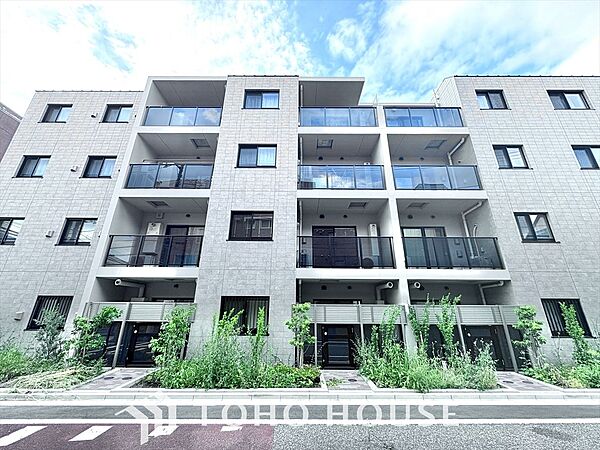 漂う上質な空気感、マンションに入れば「おかえりなさい」と笑顔で迎えてくれるエントランス。最良の心配りを感じるマンションでした。