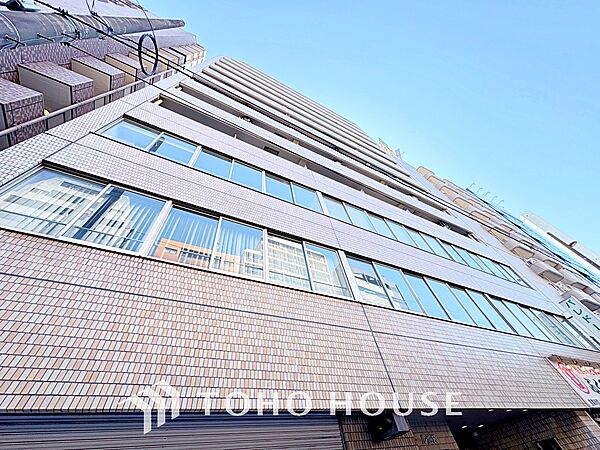 ほんの少しのこだわり。ちょっとした色使いがその家がもつ雰囲気、趣（おもむき）を携え、暮らす家族や訪ねてくる友人・知人に新鮮な香りを運んできます。
