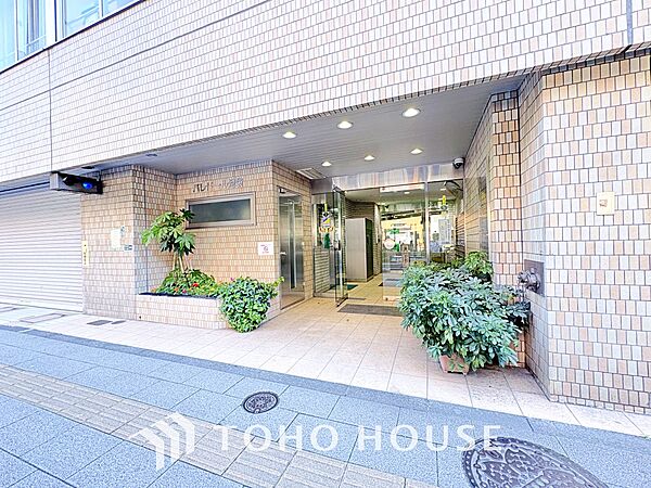 ほんの少しのこだわり。ちょっとした色使いがその家がもつ雰囲気、趣（おもむき）を携え、暮らす家族や訪ねてくる友人・知人に新鮮な香りを運んできます。