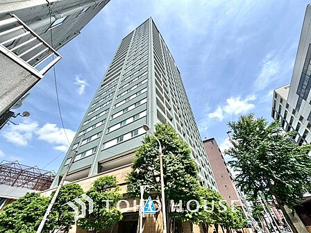 漂う上質な空気感、マンションに入れば「おかえりなさい」と笑顔で迎えてくれるエントランス。最良の心配りを感じるマンションでした。