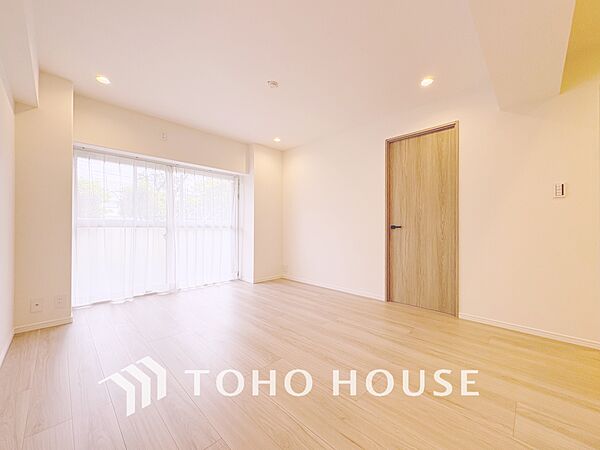 【LIVING】◆Sunshine◆光が燦々と入り、いるだけで気持ちいい。「開放的でゆとりあるお部屋です。」