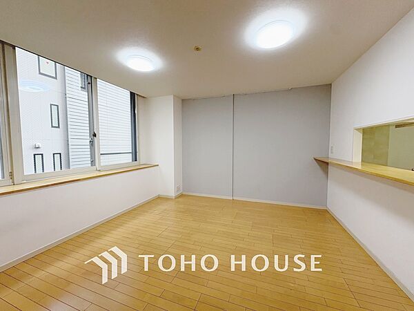 【LIVING】◆住む喜び、楽しさ、感動◆を君と共有したい。いつまでもずっと家族を見渡せるこの広い空間で。