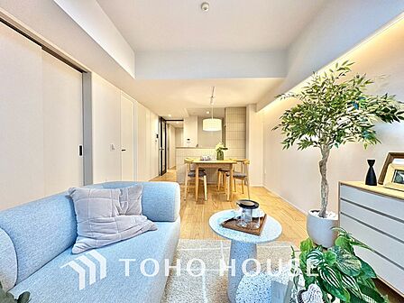 【LIVING】◆住む喜び、感動◆を君と共有したい。いつまでもずっと家族を見渡せるこの広い空間で。