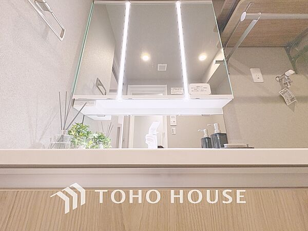 【WASHROOM】◆快適◆煌びやかな暮らしの中にも忘れたくない快適さ。大きな収納が助けてくれます。