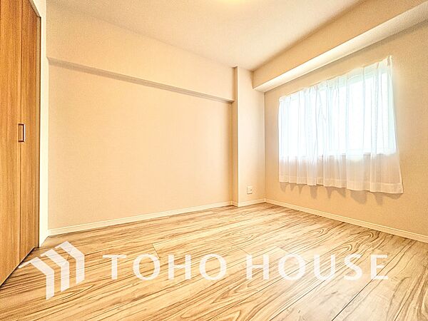 【居室】家具のレイアウトがしやすく、暮らしに合わせやすい物件。