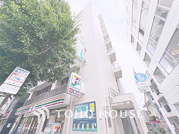 【APPEARANCE】◆陽光◆が差し込む。この開放的な空間に家族の笑顔が集う。家族が一緒に過ごす空間は明るく、そして居心地よく。