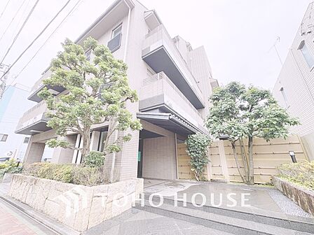 【APPEARANCE】◆眩い◆光が燦々と入り、家族の笑顔を照らす。「いつまでも続いて」と願う夢のような毎日がここにある。