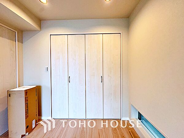 使いやすく、明るい洋室に仕上がります。子供部屋や趣味のお部屋にご利用できます。ご自身で家具などを配置し、素敵な空間を創り上げられます。