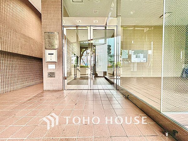 エントランスはマンションの顔。清潔感、存在感のあるエントランスは居住者の心を豊かにする。