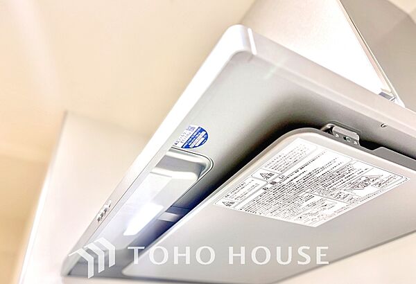 ◆愛育◆キッチンは家族の絆を育む大切な空間。シンプルで使い易いSystemKitchenで愉しく作る料理は愛情のある美味しいご馳走に。家族で使える広々としたダイニングキッチンです。