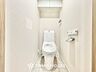 トイレ：【some philosophy was born from here】思索もできる空間。トイレのそんな側面も評価されていい時代かなと。