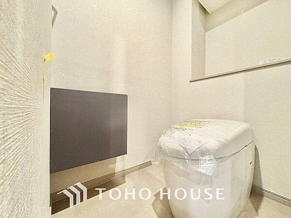 清潔感あふれる快適なトイレ。毎日を心地よく過ごせるおすすめポイントです。